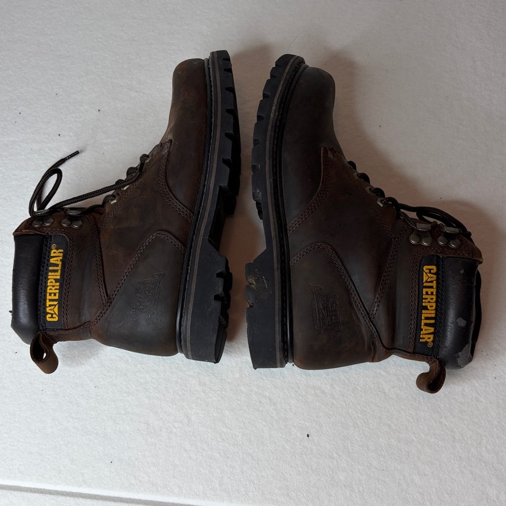 Caterpillar work boots, size 8 - Picture 7 of 10